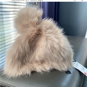 Zara winter Hat. Never worn. Smoke free home.